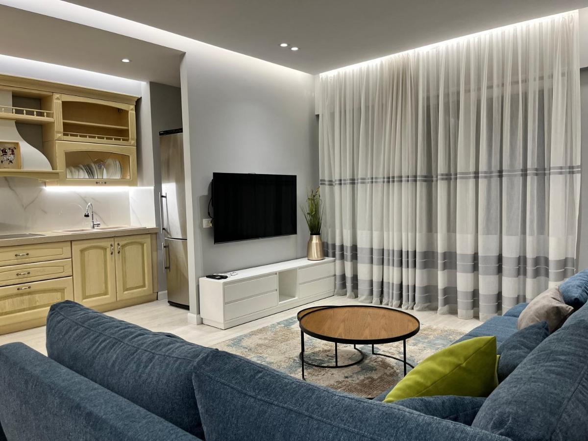 Flat 86 - Explore The Heart Of Tirana Exterior photo