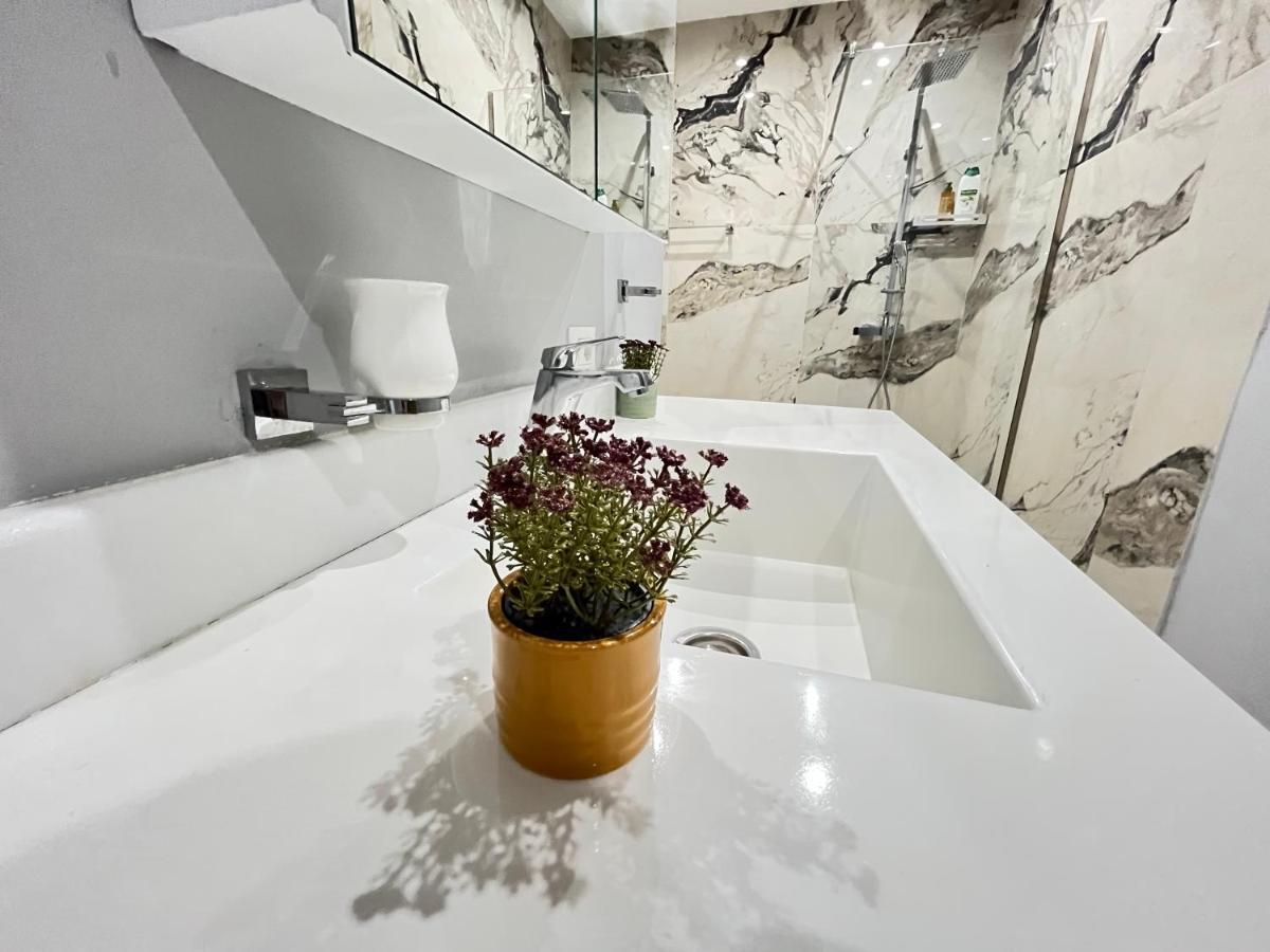 Flat 86 - Explore The Heart Of Tirana Exterior photo